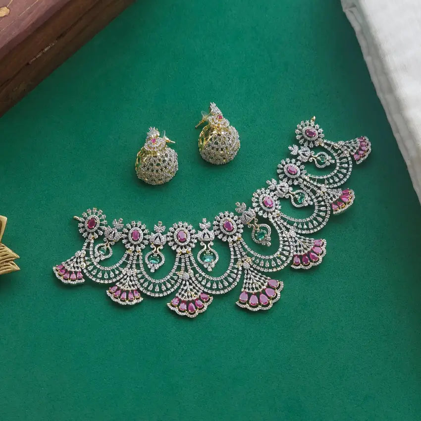 Elizabeth AD Grand Reception Neckwear