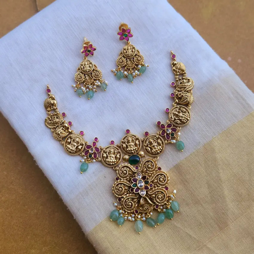 Bhumika Antique Kemp Neckpiece