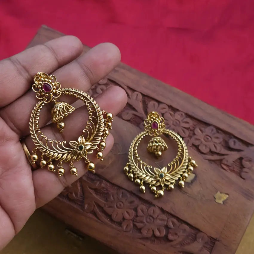 Ankita Chandballi Earring