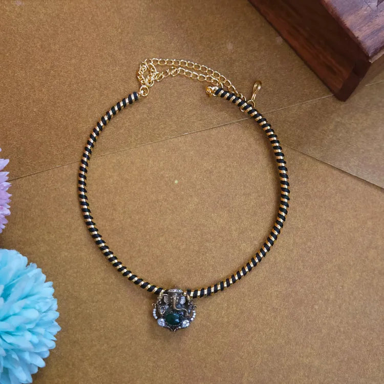 Ganesha Victorian Pendant Necklace Set