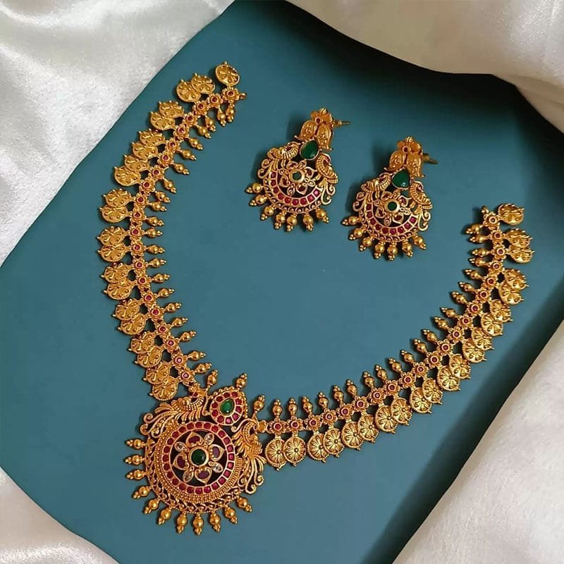 Illamathi Coin Neckpiece