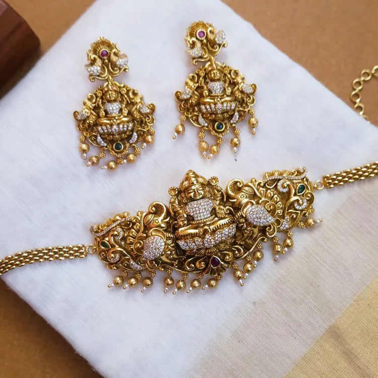 Kothai Antique 3D Choker