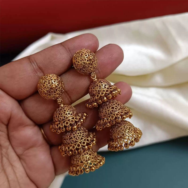 Layer Jhumka