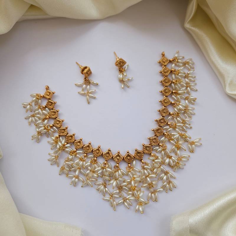 Antique Rice Pearl Neckpiece