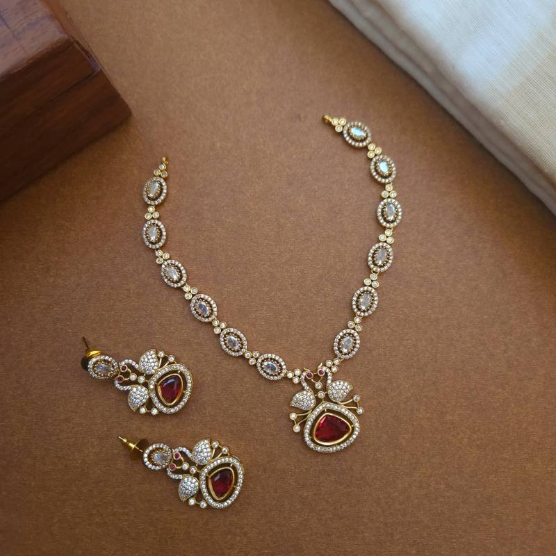 Swan Neckpiece