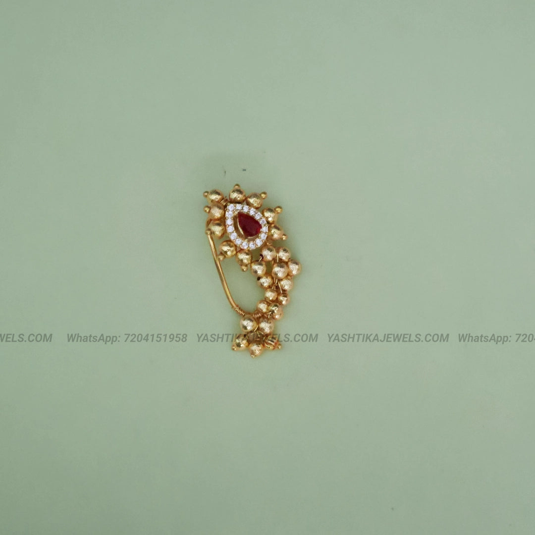 Antique gold nose clip with emerald stone and white stone border - skin friendly