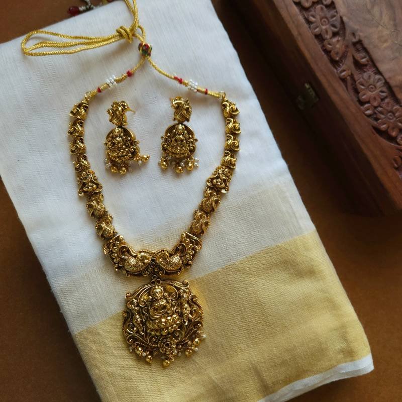 Nagasi Version 3 Neckpiece