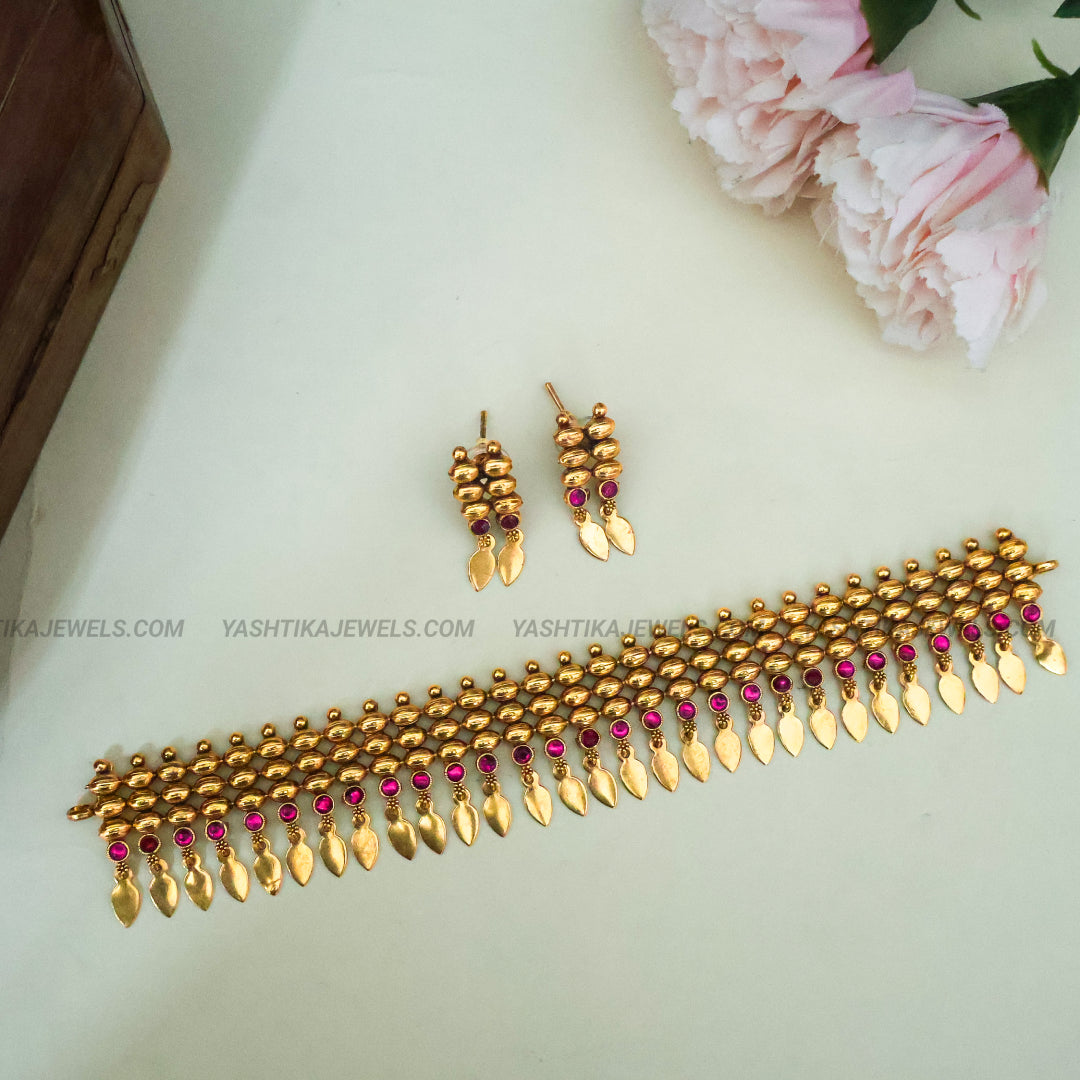 Antique Elakkathali Choker - Gold Replica