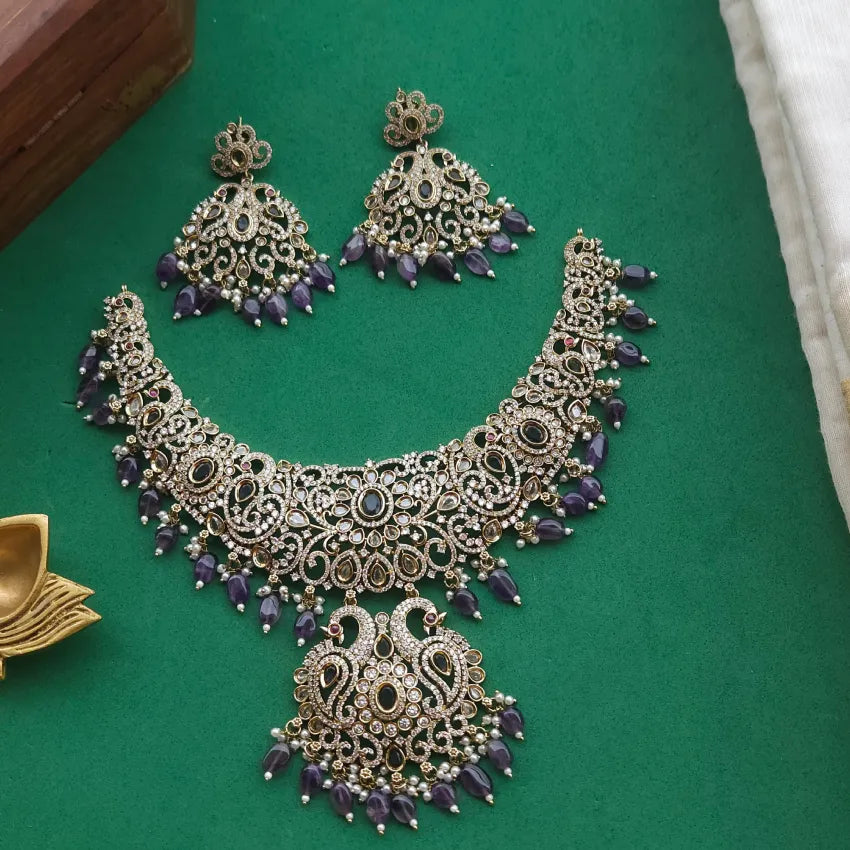 Hera Victorian Purple Neckpiece