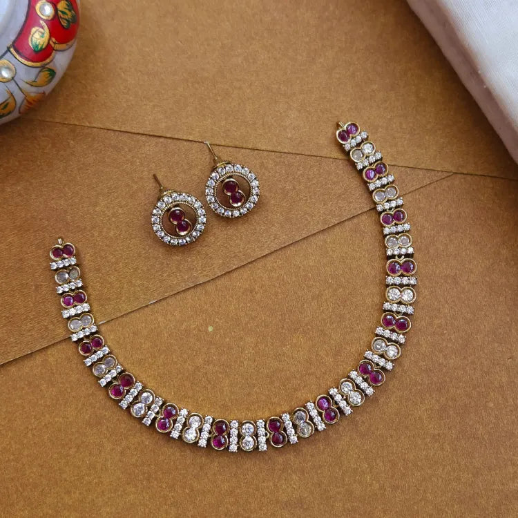 Aalia Victorian AD Necklace