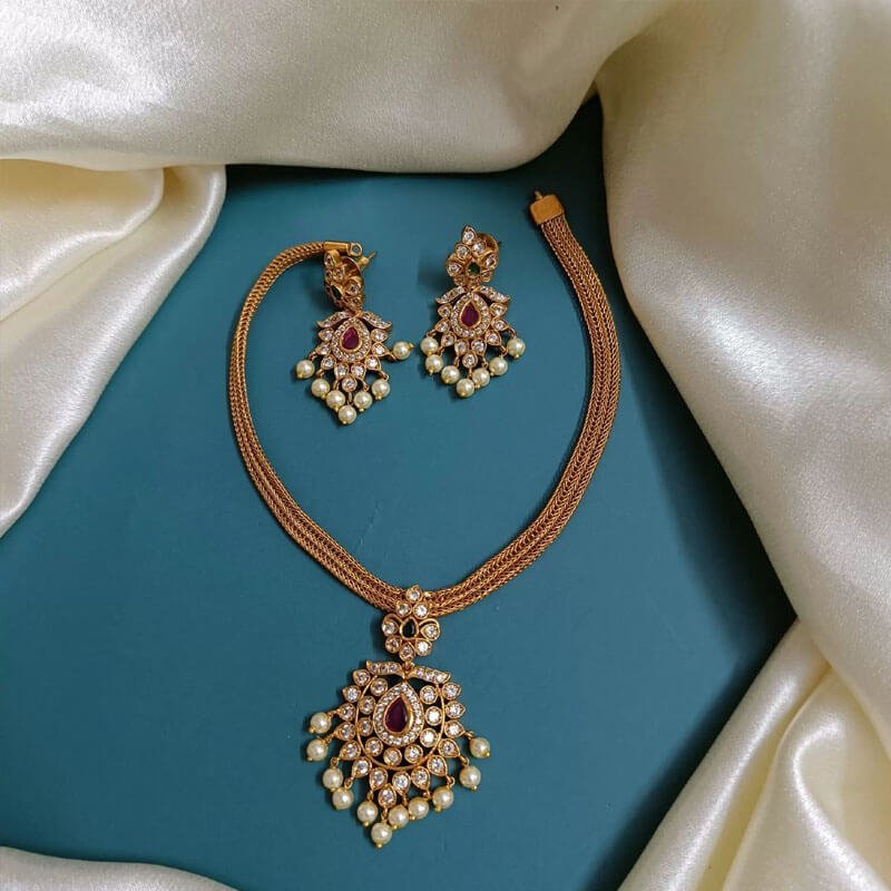 Aditi Adigai/Neckpiece