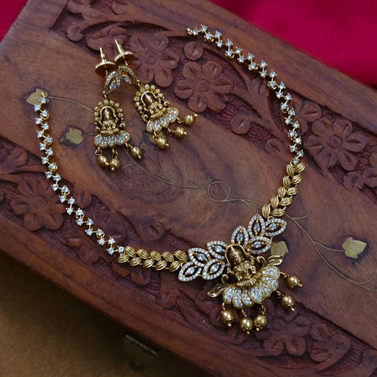 Gamini Antique Neckpiece