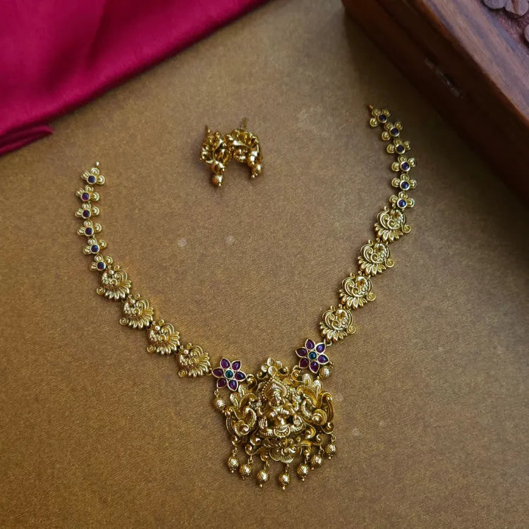 Apurva Antique Necklace