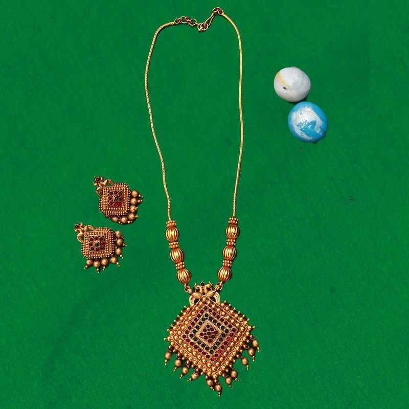 Chetinadu Mid Length Neckpiece