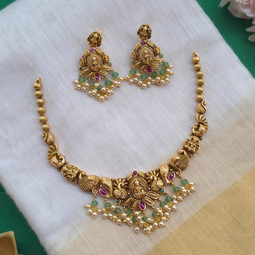 Disha Antique Minimal Necklace