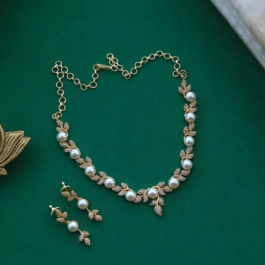 Leafy Party Wear Neckpiece