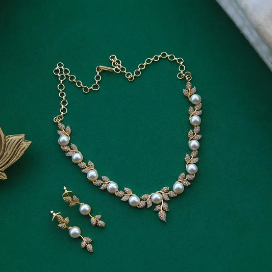 Leafy Party Wear Neckpiece