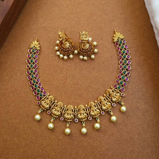 Kemp Neckpiece
