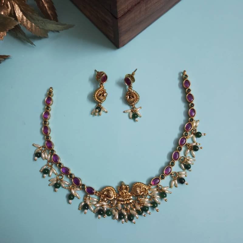 Chandrika Neckpiece