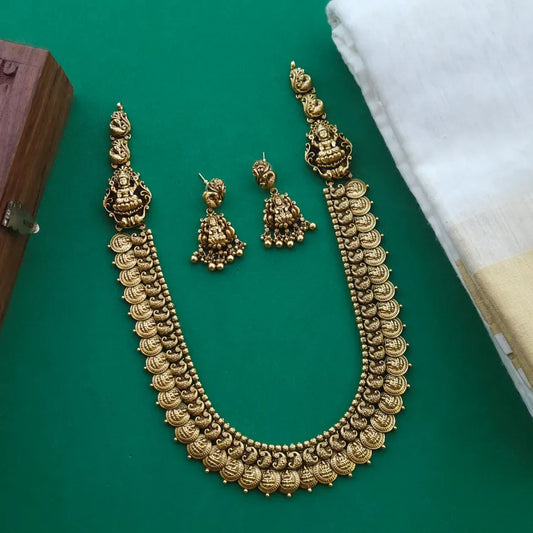 Purva Lakshmi Coin Haram