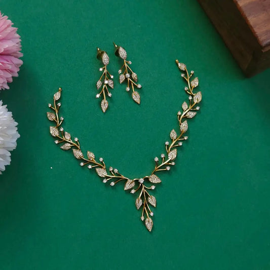 Leafy Shimmering AD Necklace