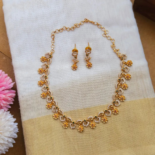 Leia Floral Necklace