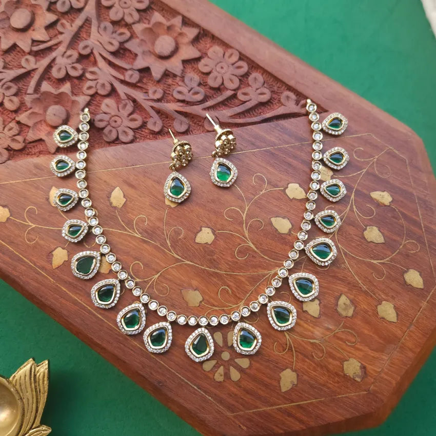 Lila Emerald Party Wear Necklace