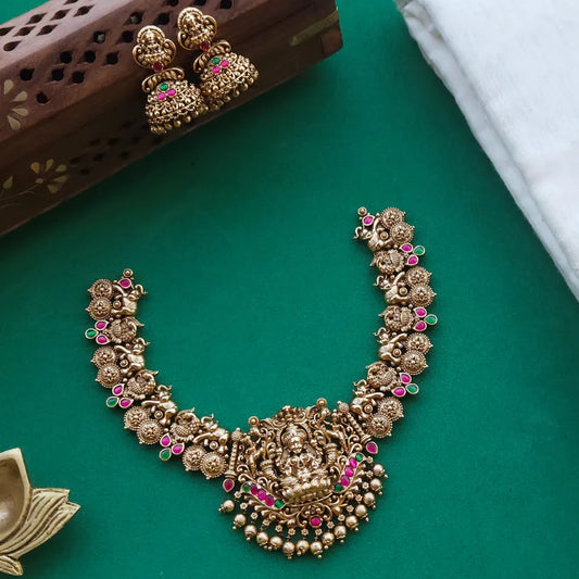 Madhavi Jadau Neckpiece