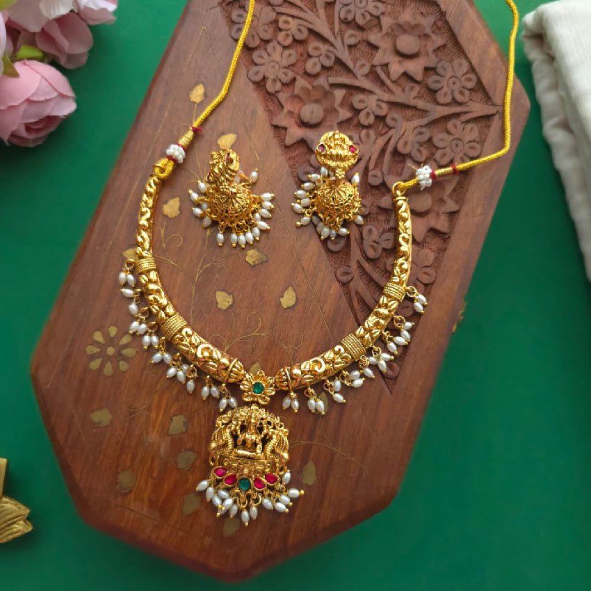 Lakshmi Hasli Necklace