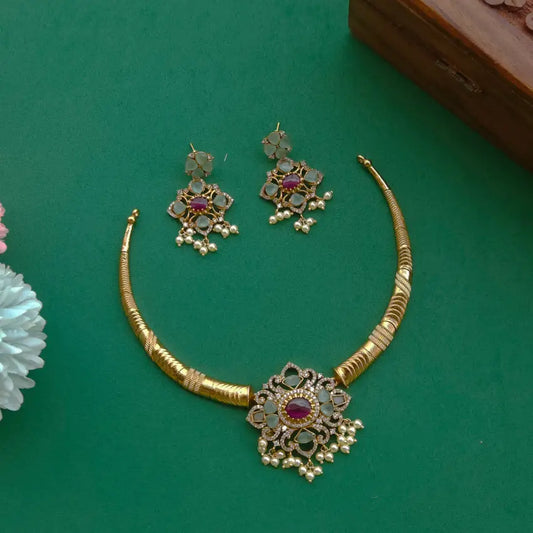 Netra Floral Hasli Necklace