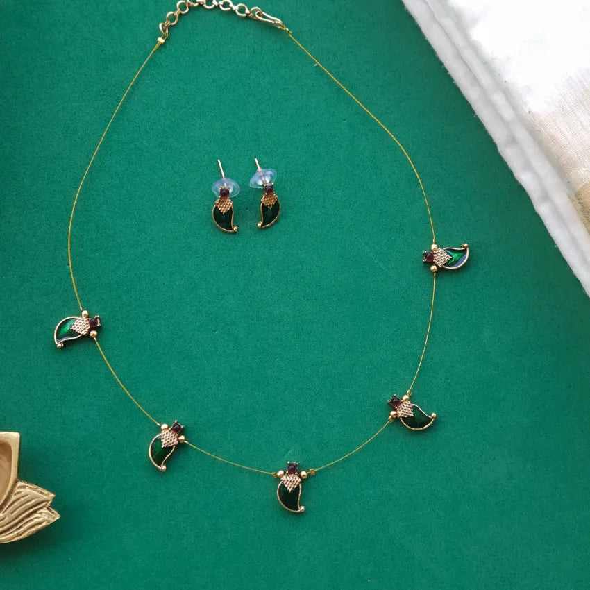 Palakka Invisible Neckpiece