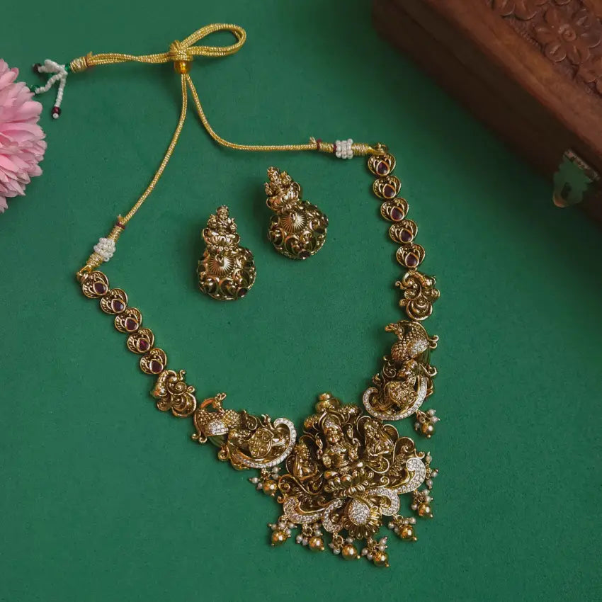 Shamini Antique 3D Temple Designer Jadau Neckpiece