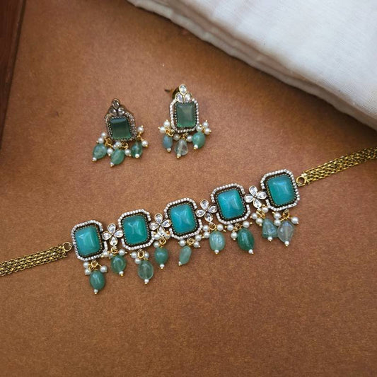 Karena Statement Choker