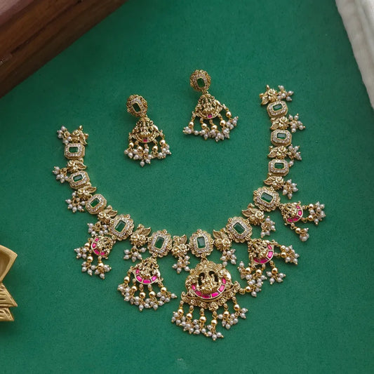 Thaanya Jadau Neckpiece