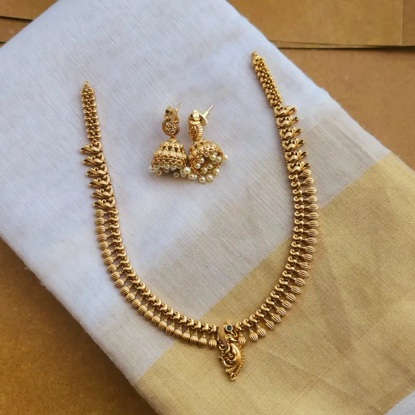 Varadha Peacock Neckpiece