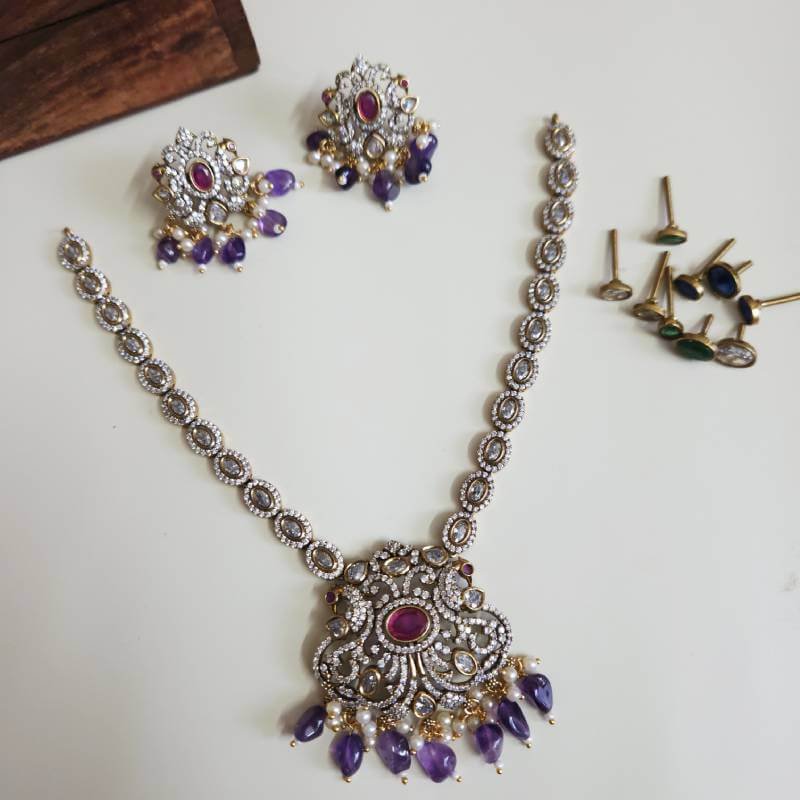 Nihariga Victorian Neckpiece