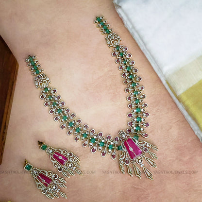 Victorian statement haram with emerald and ruby-tone Moissanite stones
Matching earrings for Victorian emerald ruby statement haram