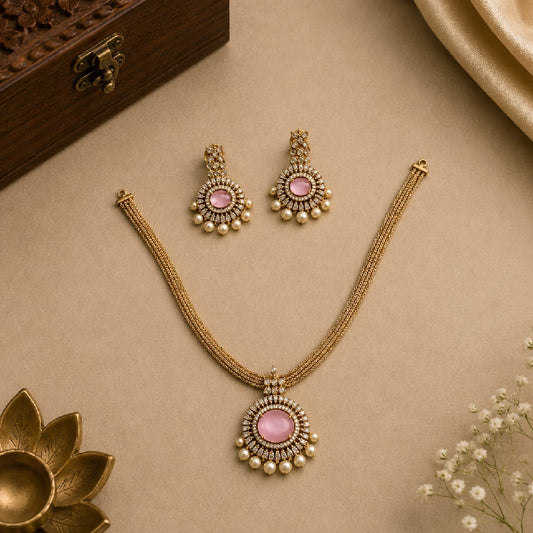 Julia Neckpiece