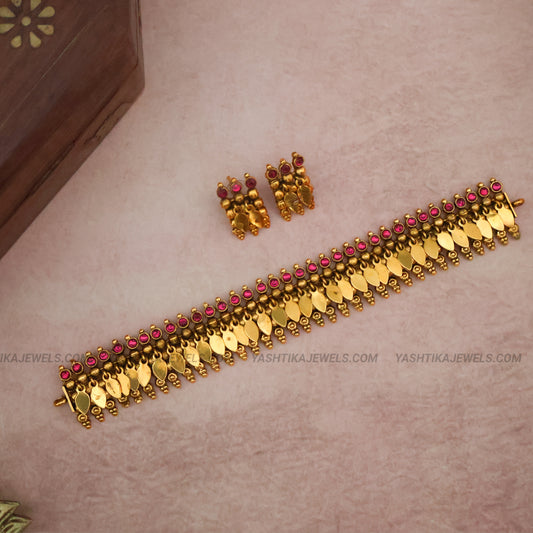 Elakkathali Choker