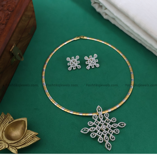 Diamond Lookalike Pendant Hasli Necklace - Kolam